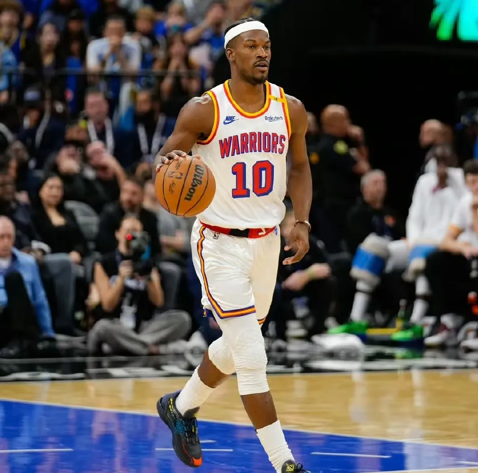 开云网页版登录入口-巴特勒在加拿大队比赛中败北，比赛局势复杂引发热议！-开云网页版登录入口