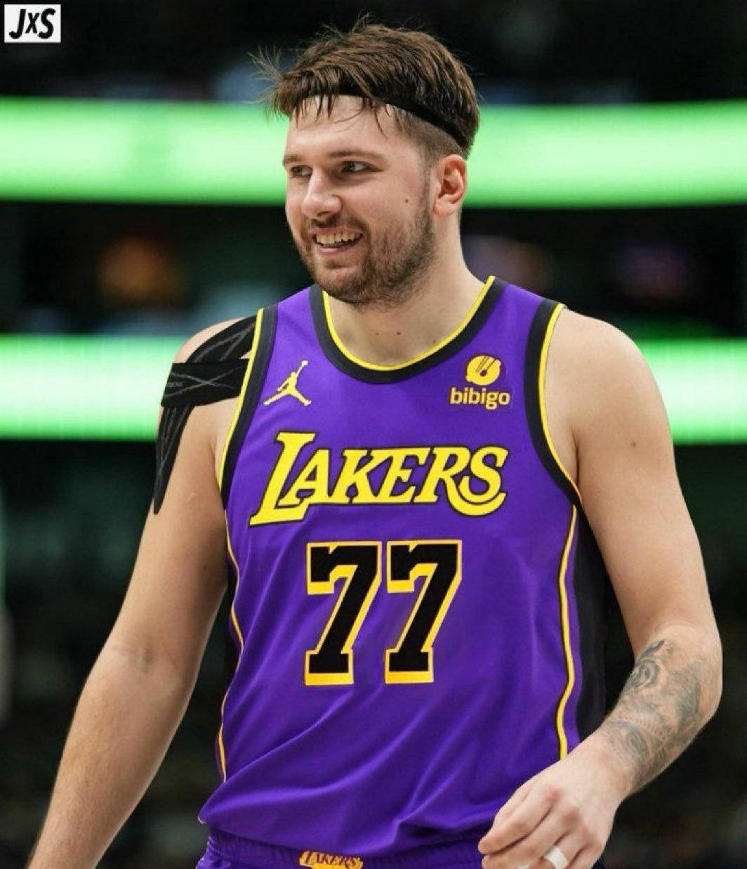 开云中国-浓眉哥官方宣布表现优异新规，篮网引发争议！-开云中国