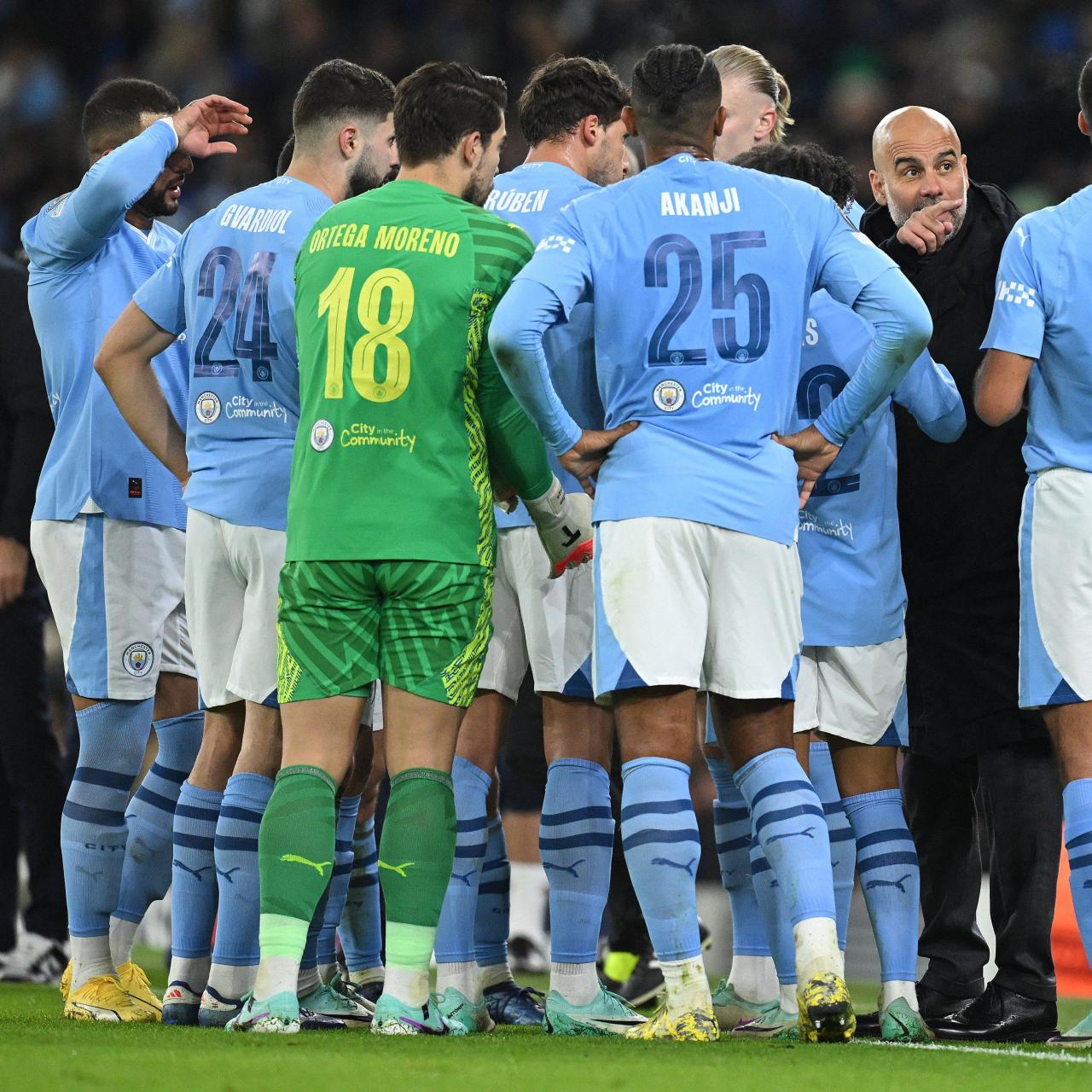 包含上海久事冲刺阶段单刀错失萨拉赫在日本队比赛中逆转，媒体一致点评：莱比锡临场应变备战德甲的词条